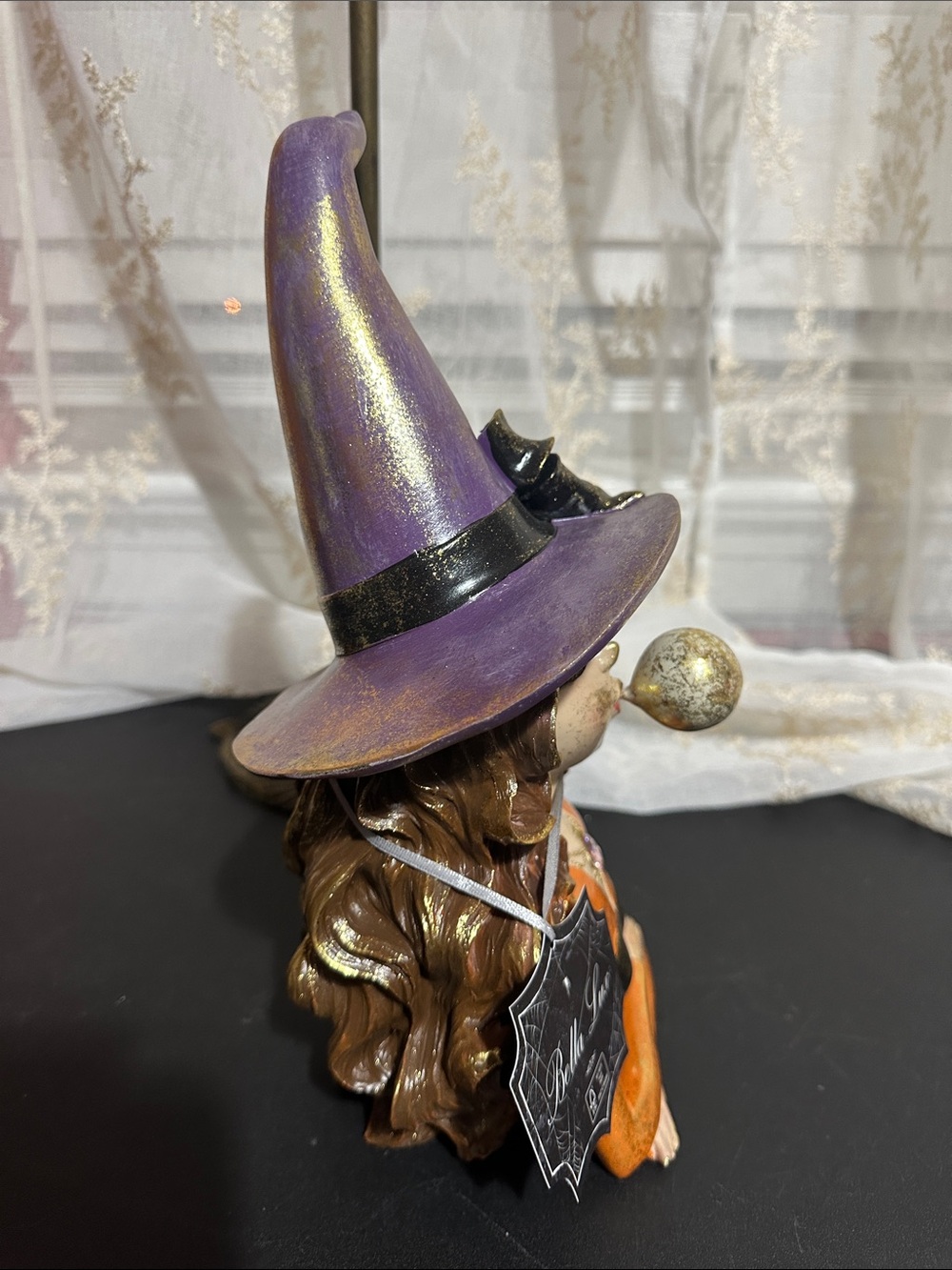 Bella lux Halloween girl witch with bubble gum bust decor - Picture 4 of 4